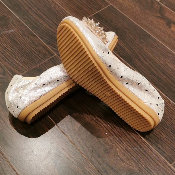 2/$30 - Beaded ballet flats size 9 - Picture 3 of 4